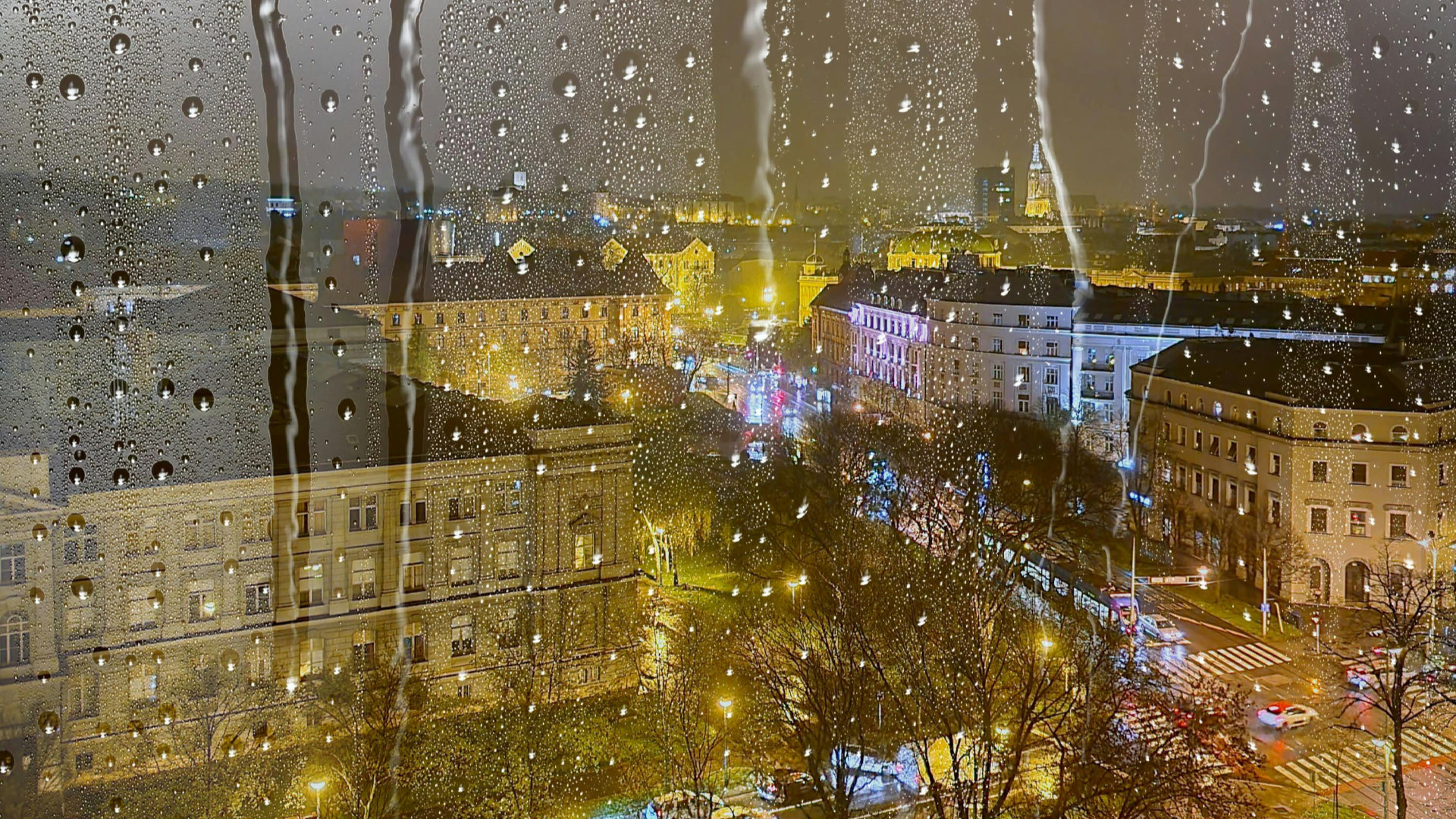 🌧 Kojący dźwięk mocnego deszczu w mieście nocą 🌧 | Relaksujące ASMR |
